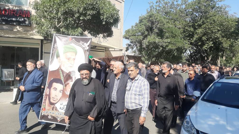 پدر شهید سید حمید قاضی زاده هاشمی به فرزندش پیوست
