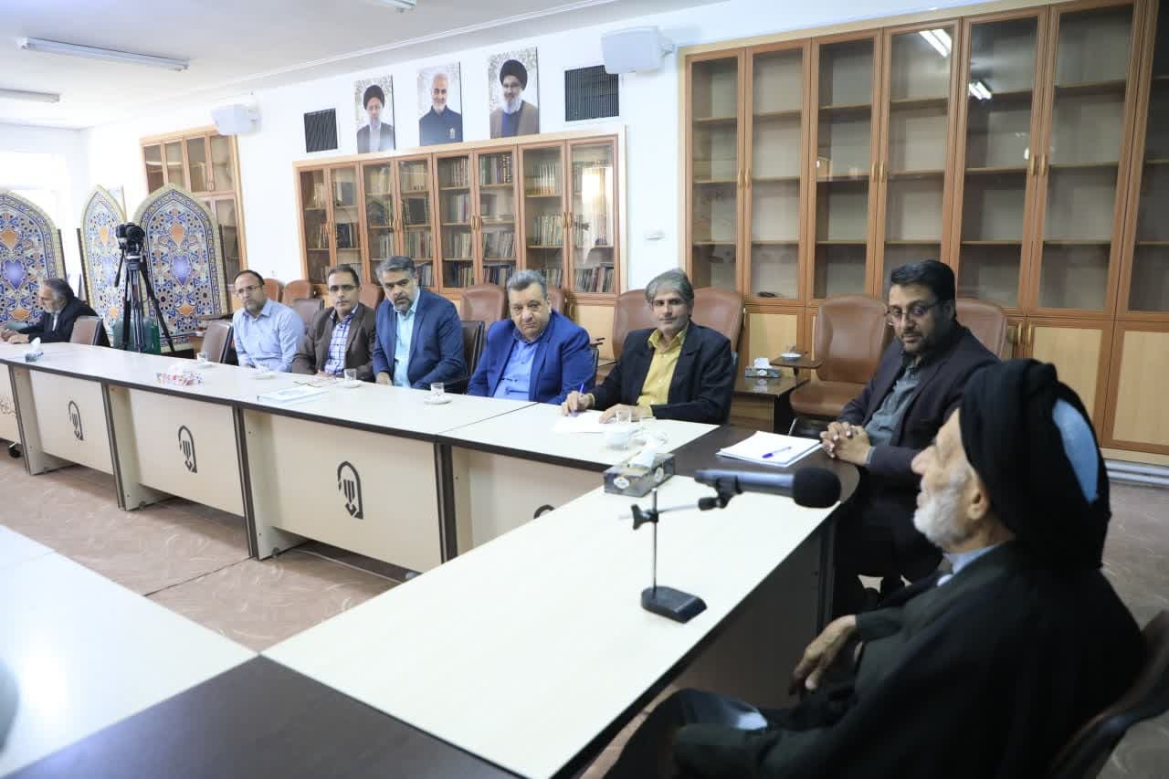 مالیات باید صرف توسعه جامعه و رونق اقتصادی شود