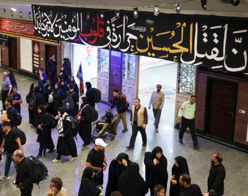 گذرگاههای خوزستان شاهد تردد بیش از ۲۵۰ هزار زائر در ماه صفر گذرگاههای خوزستان شاهد تردد بیش از ۲۵۰ هزار زائر در ماه صفر