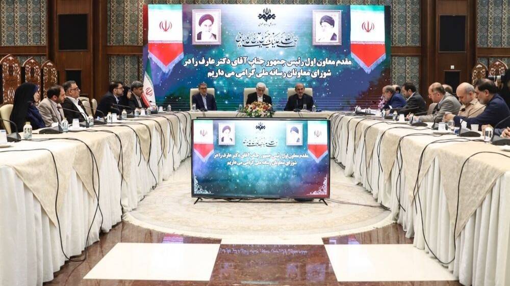 عارف: دیپلماسی برای ما اولین راه حل مشکلات است عارف: دیپلماسی برای ما اولین راه حل مشکلات است