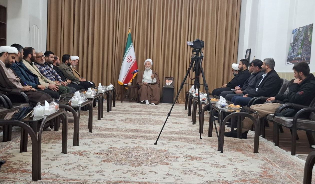 بررسی مشکلات آموزشی در مدارس برای رسیدن به قله‌های پیشرفت