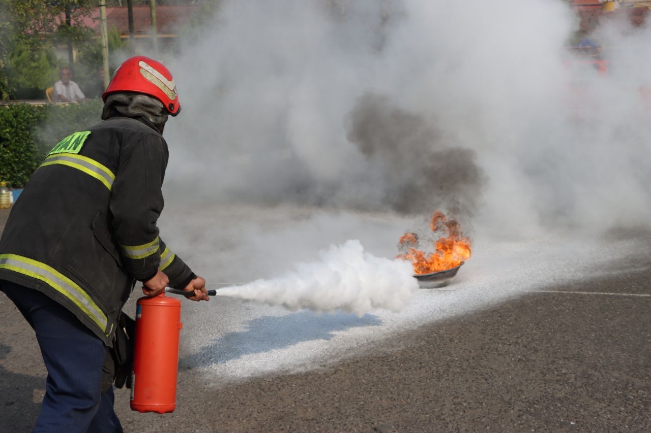 برگزاری دوره آموزش ایمنی و آتش نشانی برای کارکنان آسایشگاه معلولین رشت