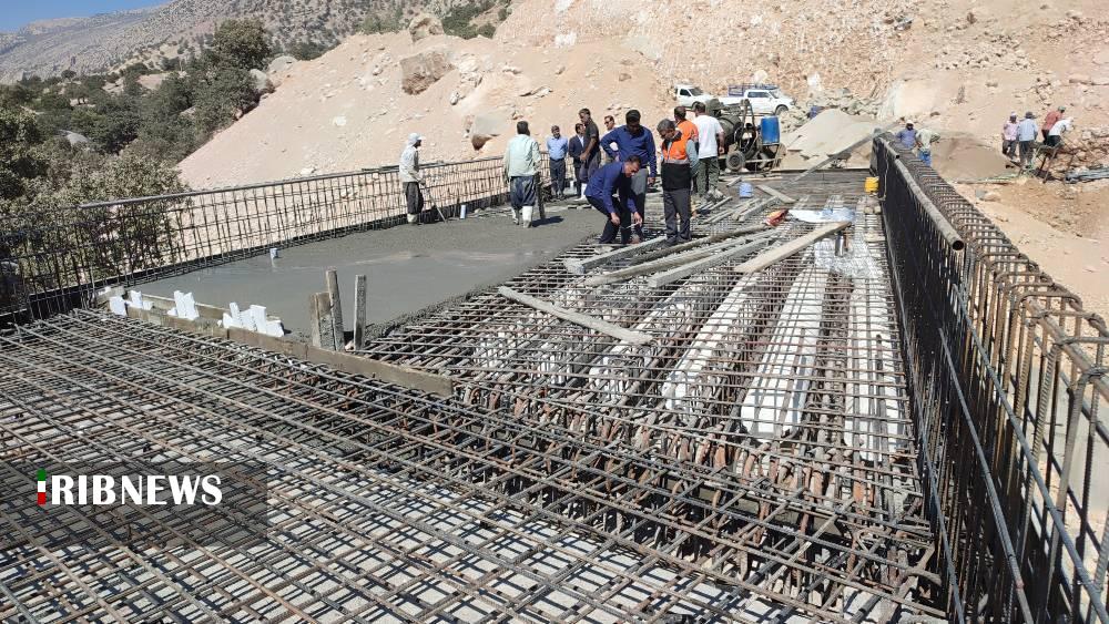 پل اتصال  شهر لنده به بخش موگرمون در مرحله پایانی