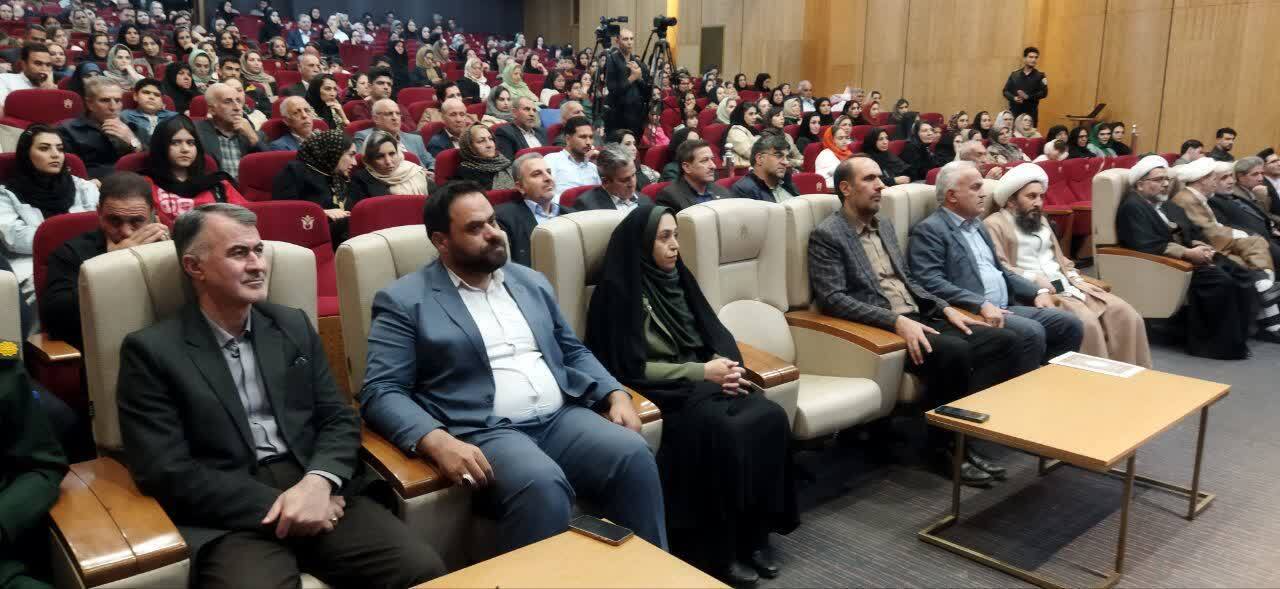 گرامیداشت روز پرستار در خوی با تجلیل از پرستاران نمونه گرامیداشت روز پرستار در خوی با تجلیل از پرستاران نمونه