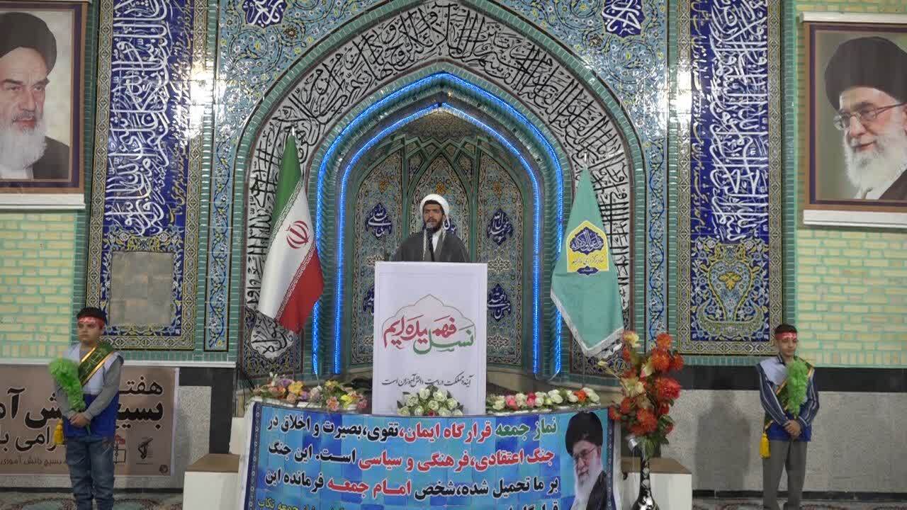 ایمان توأم با علم و عمل شما جوانان و نوجوانان مایه رستگاری ایران اسلامی است
