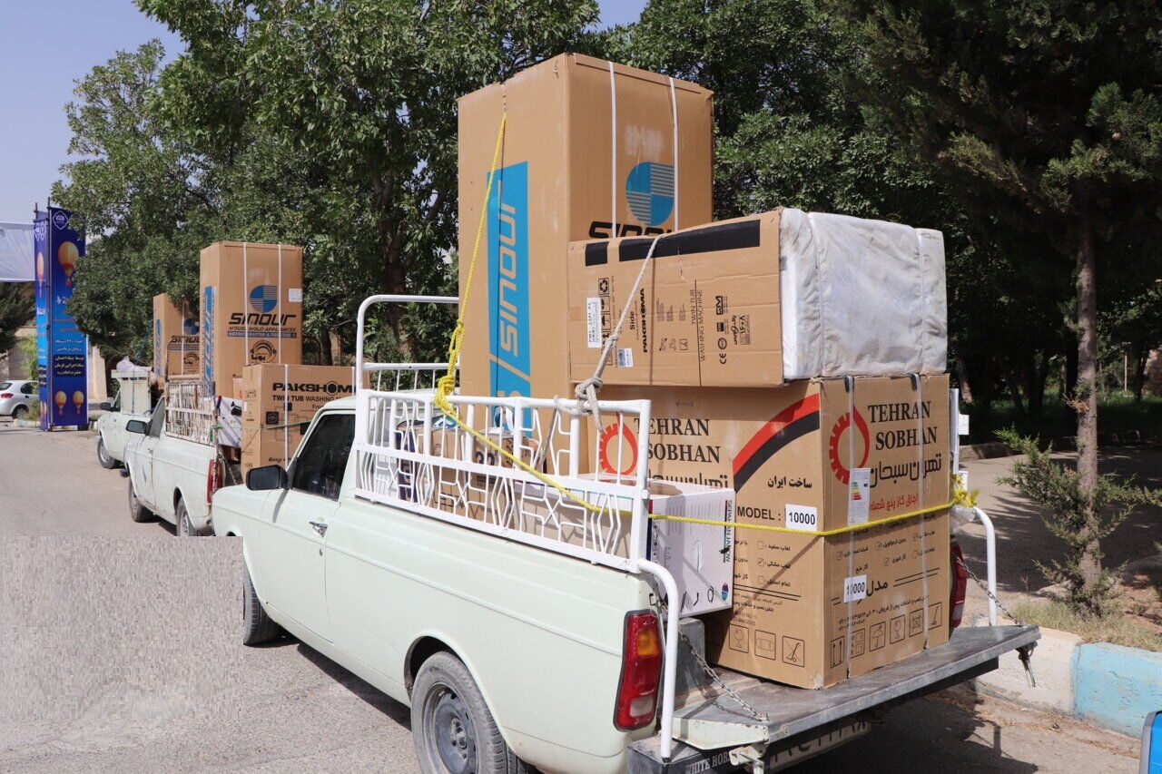 توزیع ۲هزار قلم لوازم خانگی بین مددجویان استان همدان توزیع ۲هزار قلم لوازم خانگی بین مددجویان استان همدان