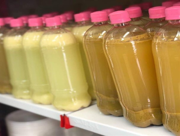 کشف و توقیف مواد خوراکی غیر بهداشتی در اهواز