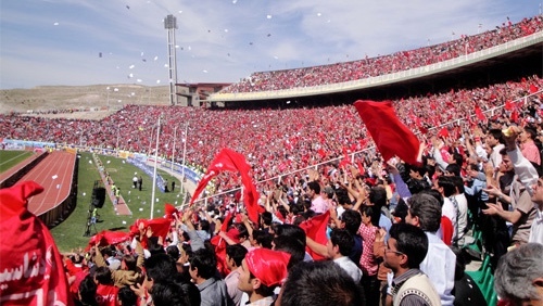 آغاز بلیتفروشی اینترنتی دیدار تراکتور – چادرملو یزد آغاز بلیتفروشی اینترنتی دیدار تراکتور – چادرملو یزد