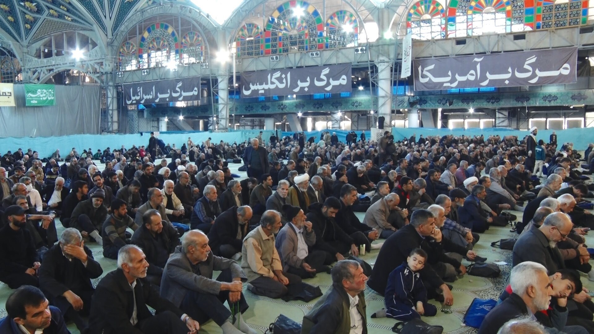 اقامه نماز جمعه اصفهان فردا همراه با میز‌های خدمت به مردم