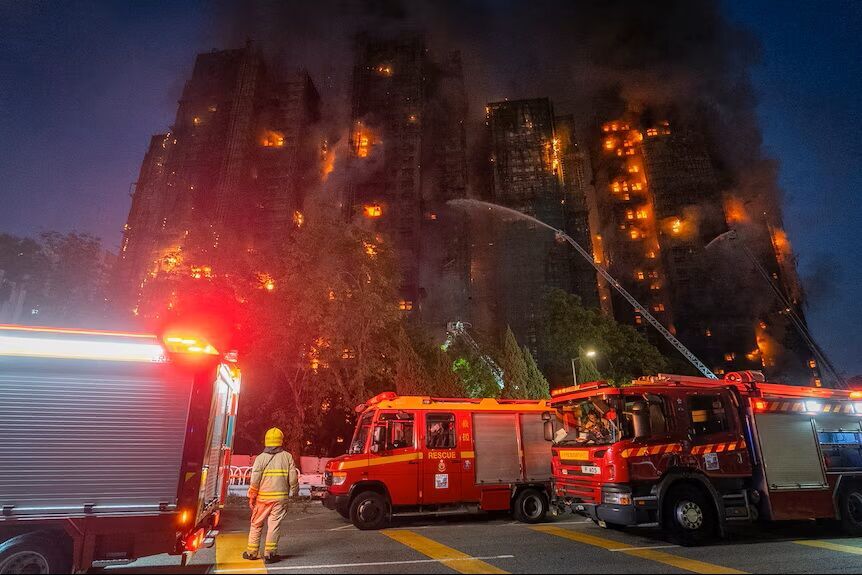 شمار جانباختگان آتشسوزی در هنگکنگ به ۹۴ نفر رسید شمار جانباختگان آتشسوزی در هنگکنگ به ۹۴ نفر رسید