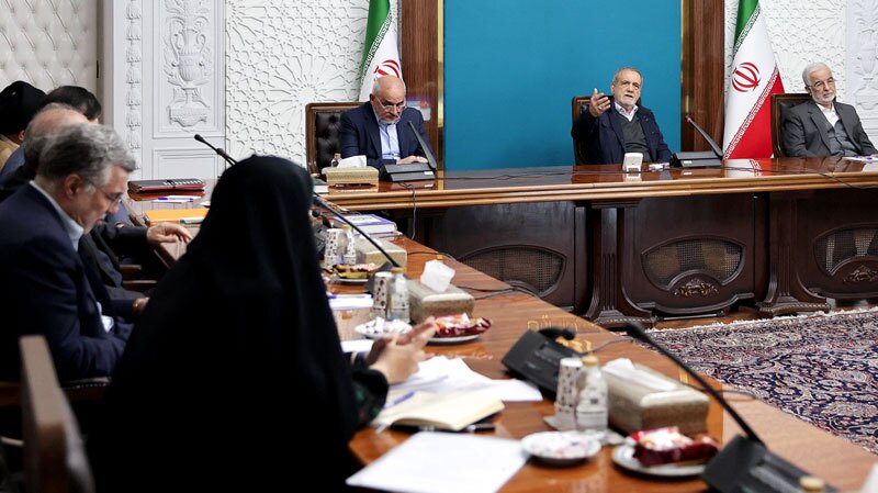 پزشکیان: باید از هنجارشکنی در جامعه پیشگیری کنیم